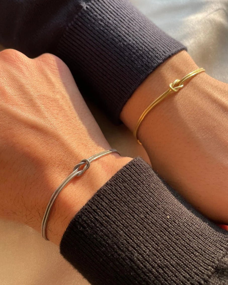 Bond of Love Bracelets ( Set of 2 ) - Name Strings