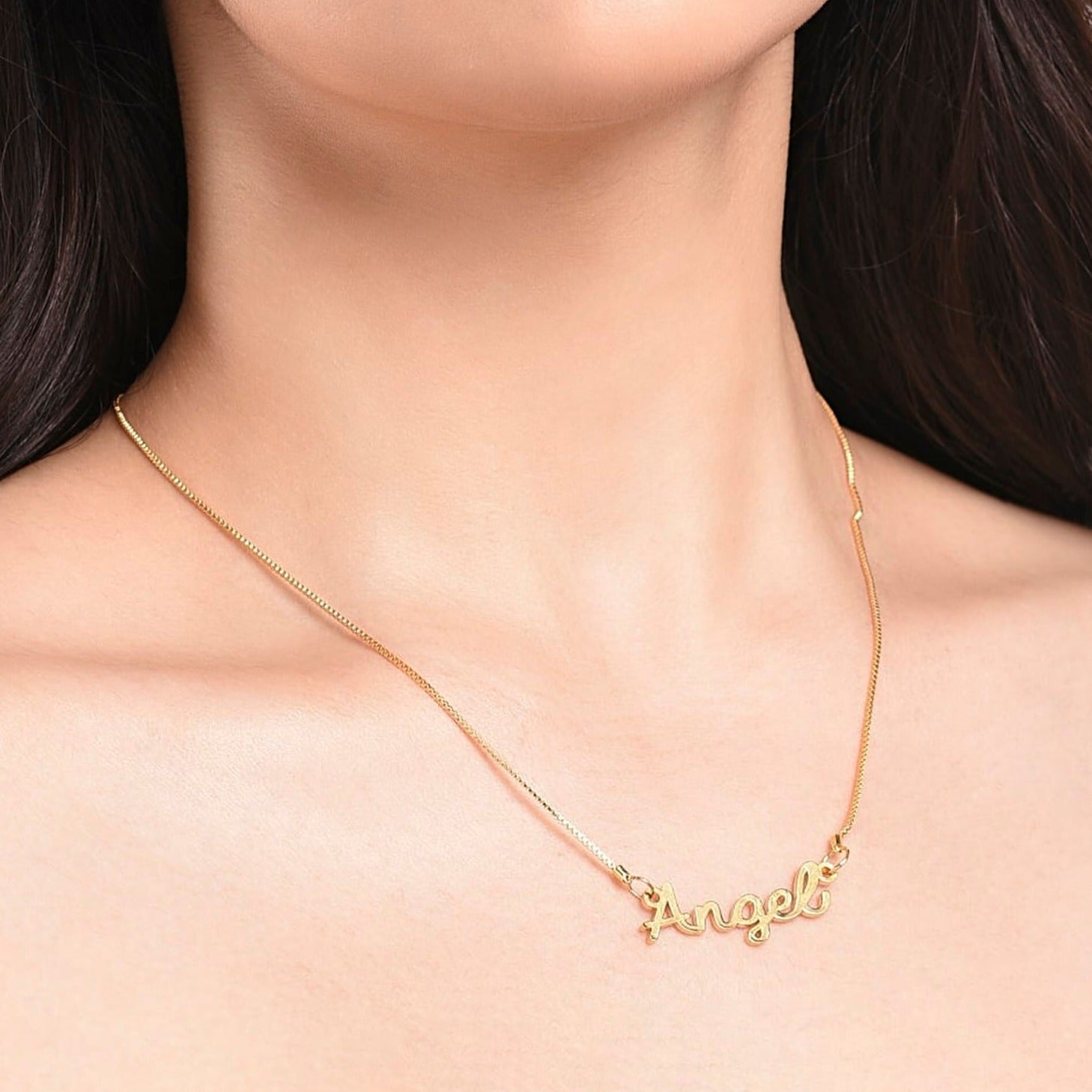 Graceful Cursive Name Necklace - Name Strings